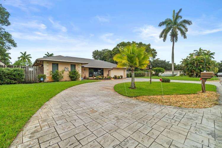 2409 27th, Fort Lauderdale, FL 33312 - For Sale photo 5