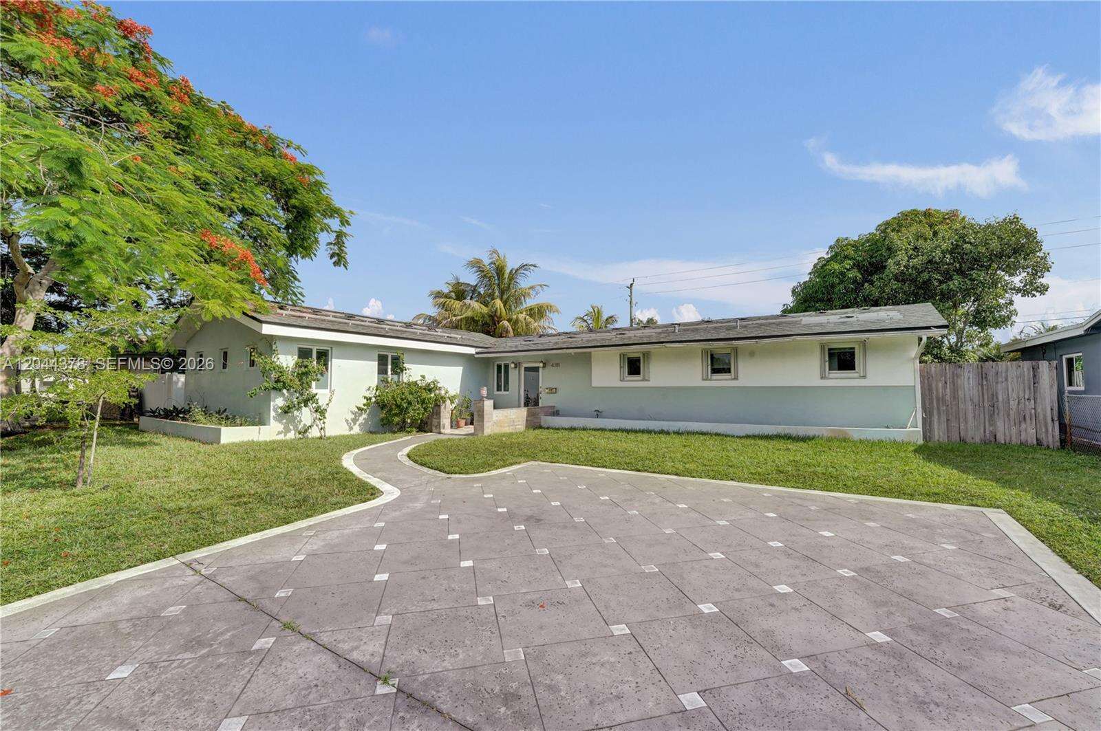 4311 Hayes St, Hollywood, FL 33021 - For Sale photo 1