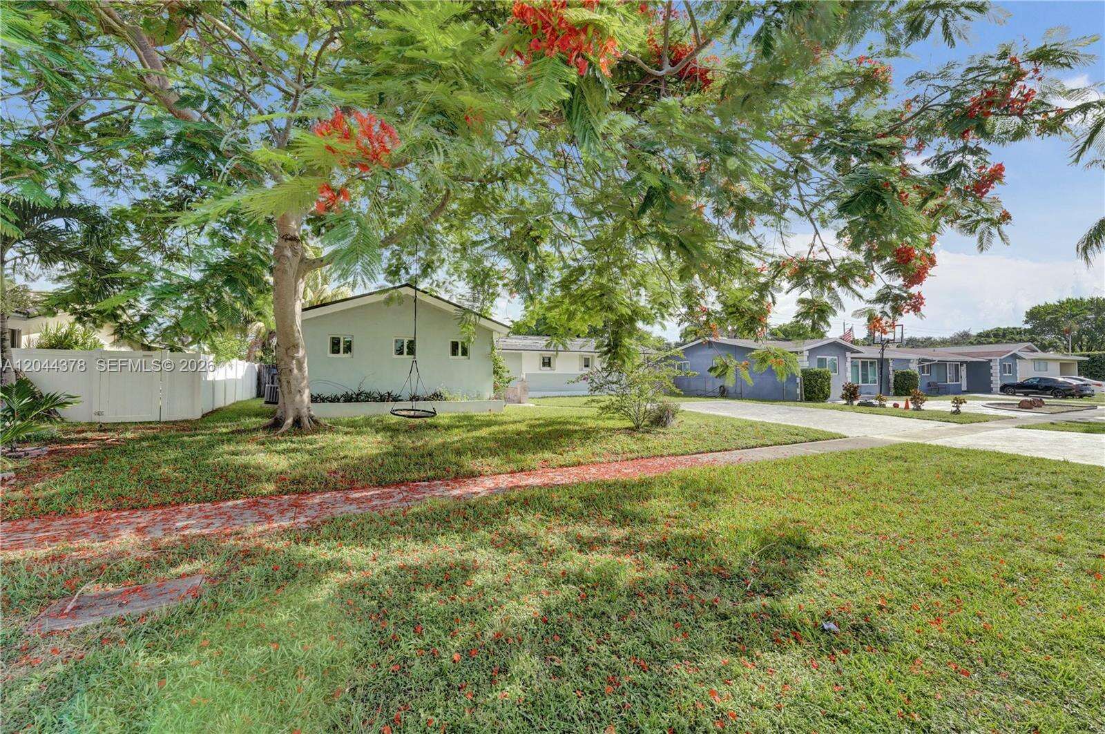 4311 Hayes St, Hollywood, FL 33021 - For Sale photo 62