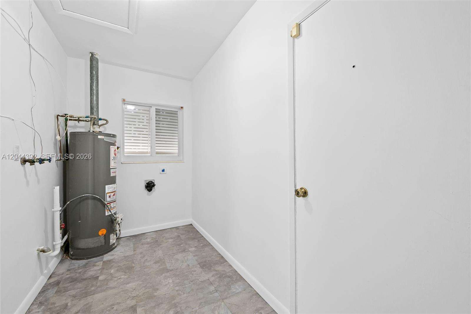 733 Rainbow Dr, Hollywood, FL 33021 - For Sale photo 24