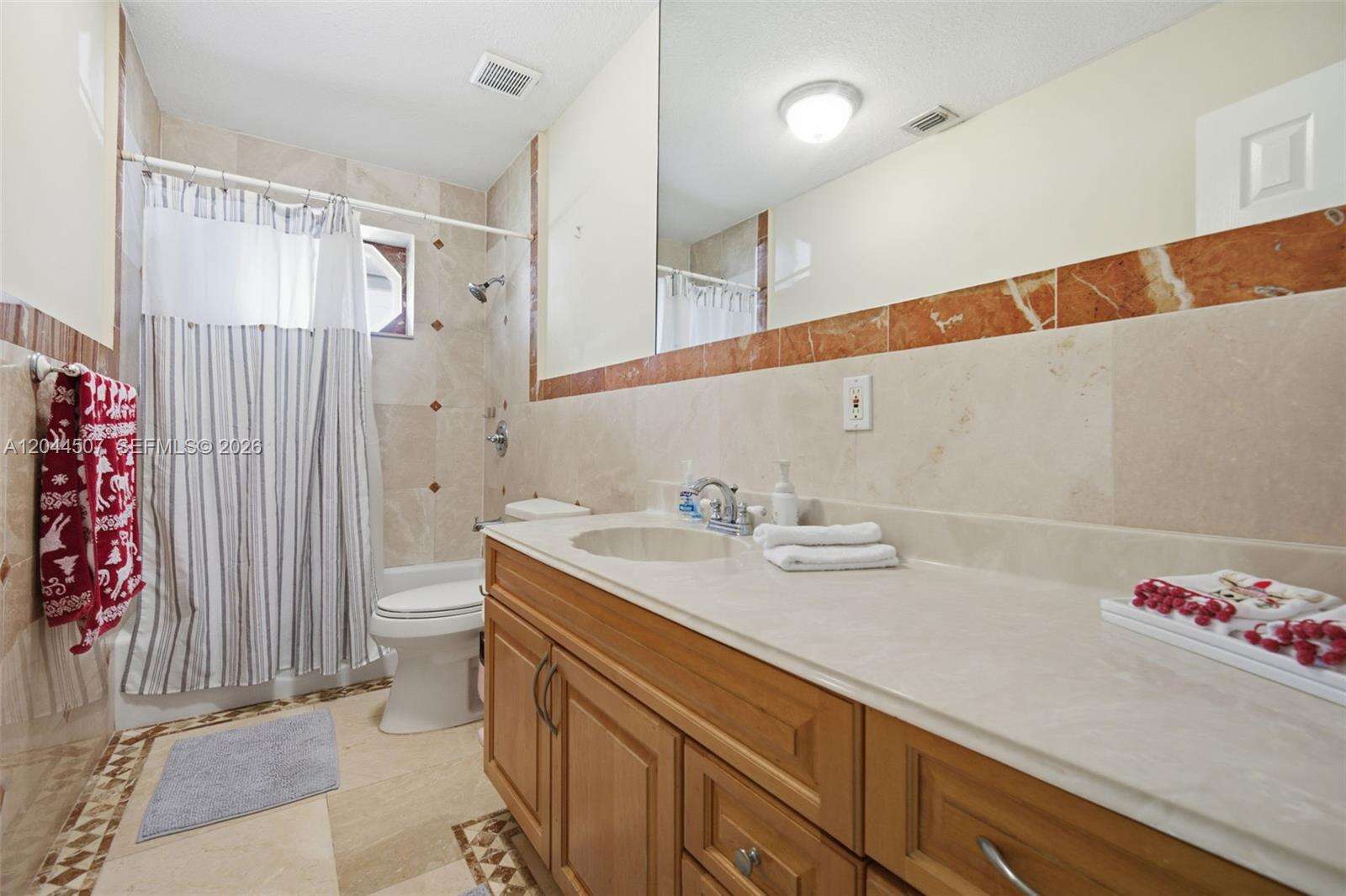 713 Diplomat Pkwy, Hallandale Beach, FL 33009 - For Sale photo 23