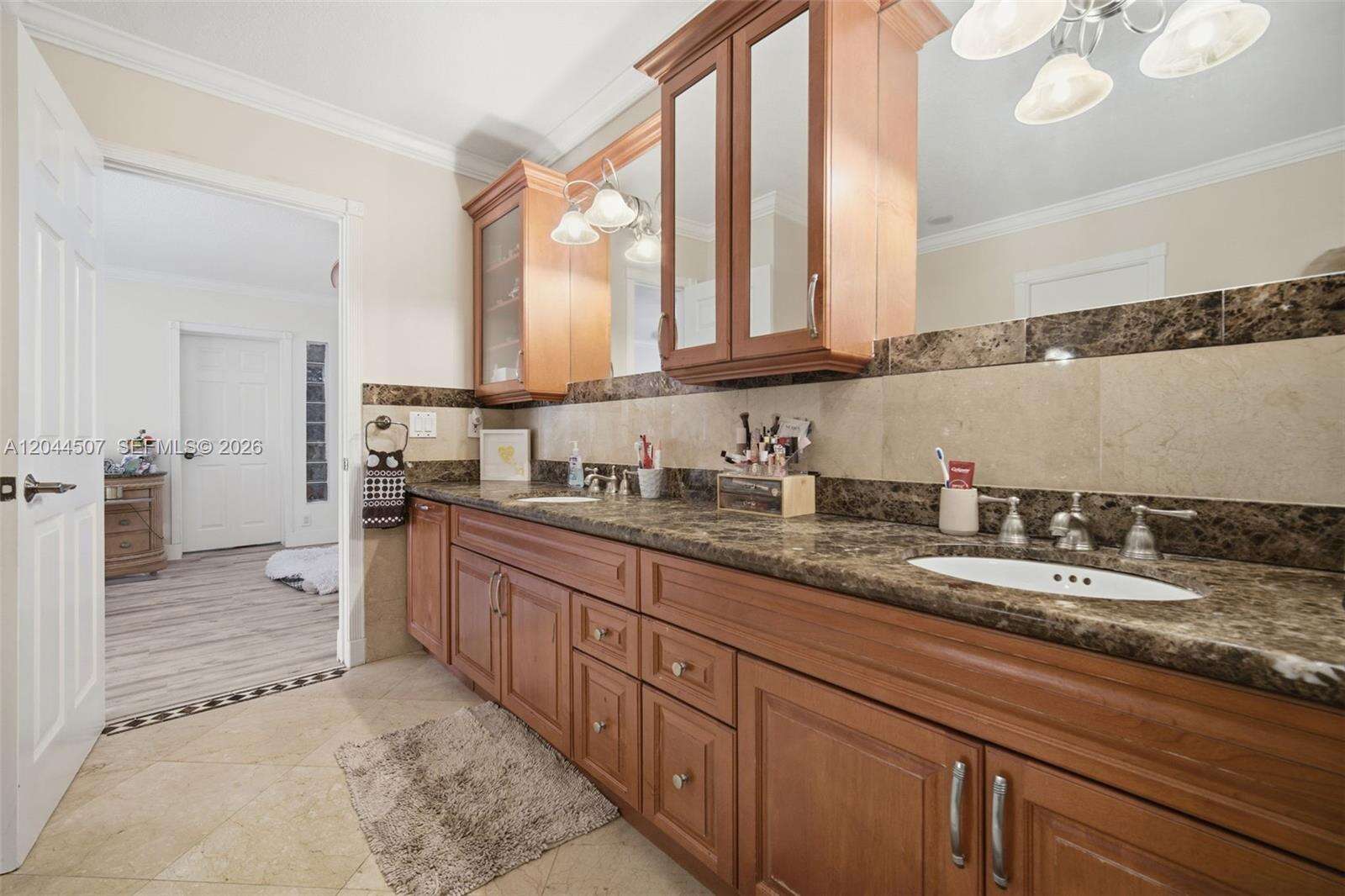 713 Diplomat Pkwy, Hallandale Beach, FL 33009 - For Sale photo 30