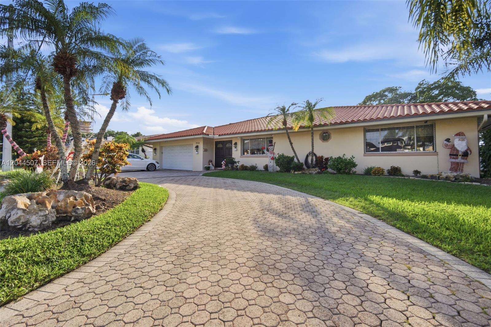 713 Diplomat Pkwy, Hallandale Beach, FL 33009 - For Sale photo 5