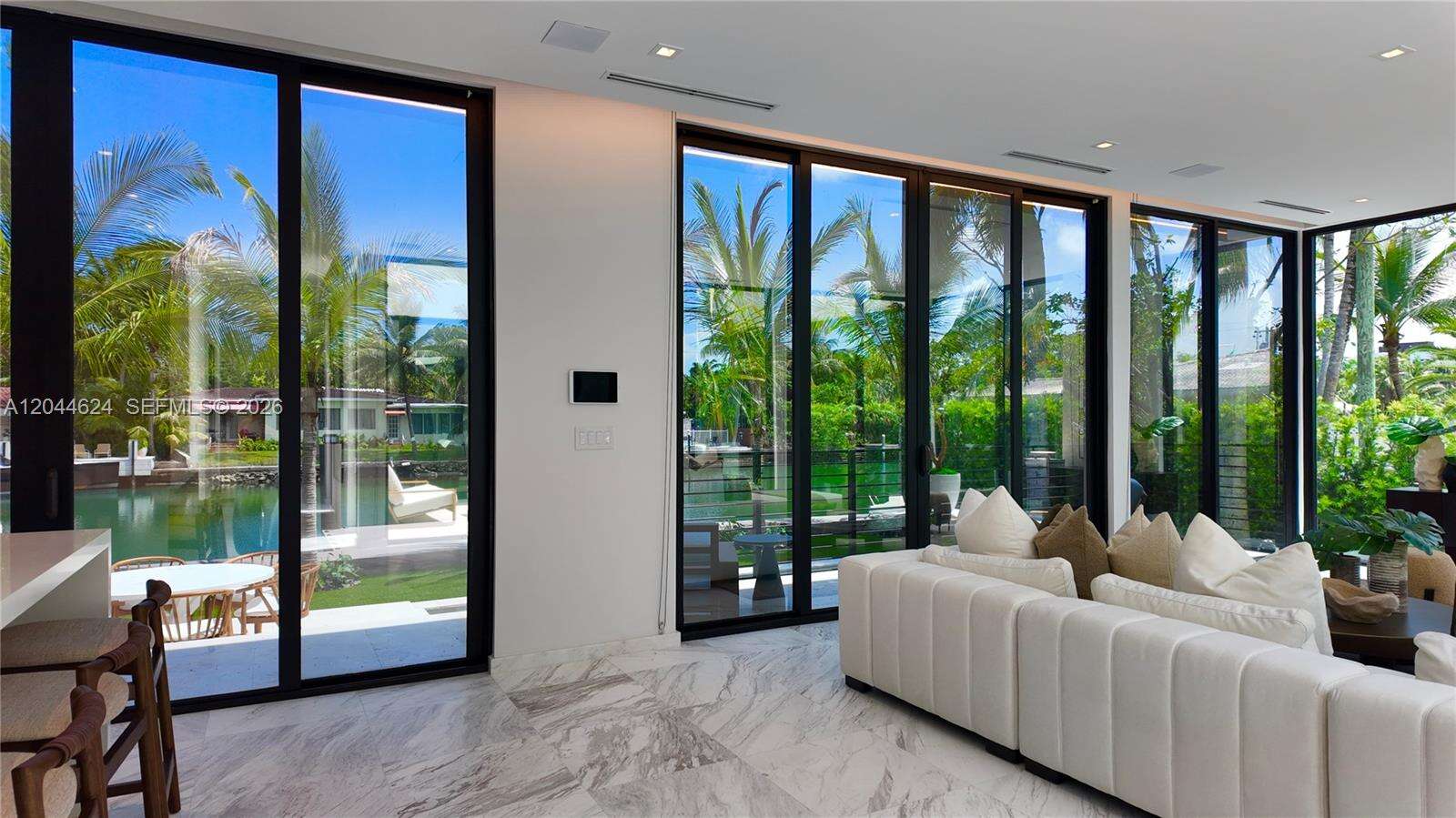 570 Shore Dr, Miami Beach, FL 33141 - For Sale photo 17