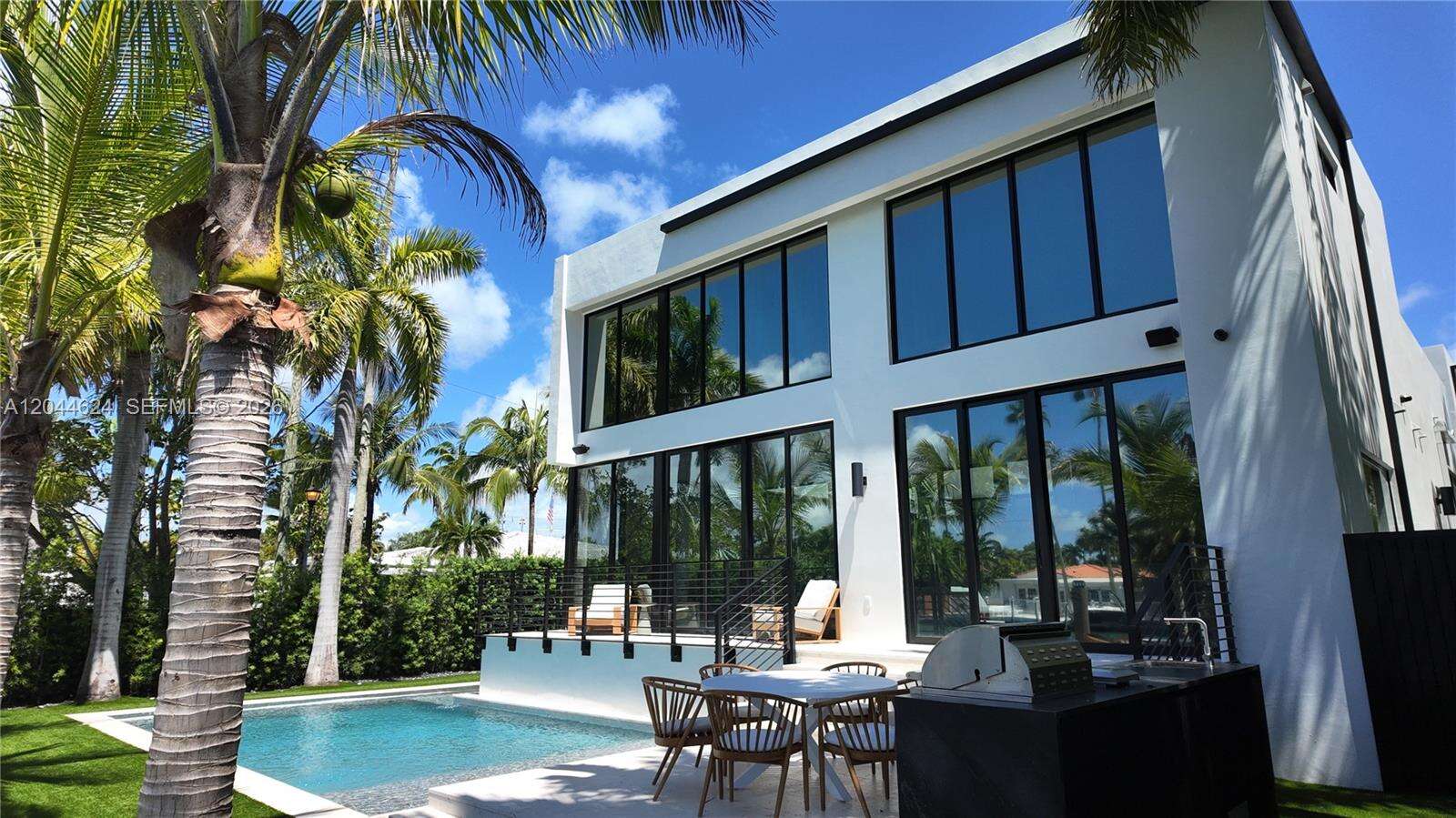 570 Shore Dr, Miami Beach, FL 33141 - For Sale photo 53