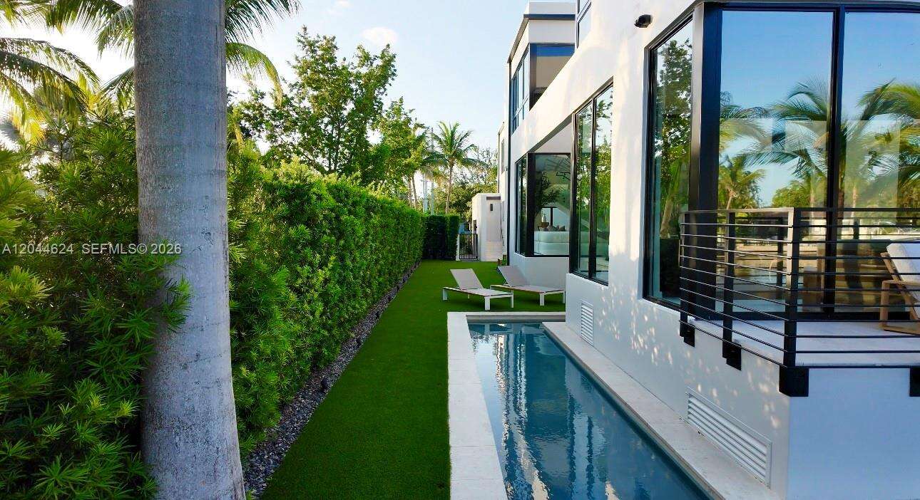 570 Shore Dr, Miami Beach, FL 33141 - For Sale photo 56