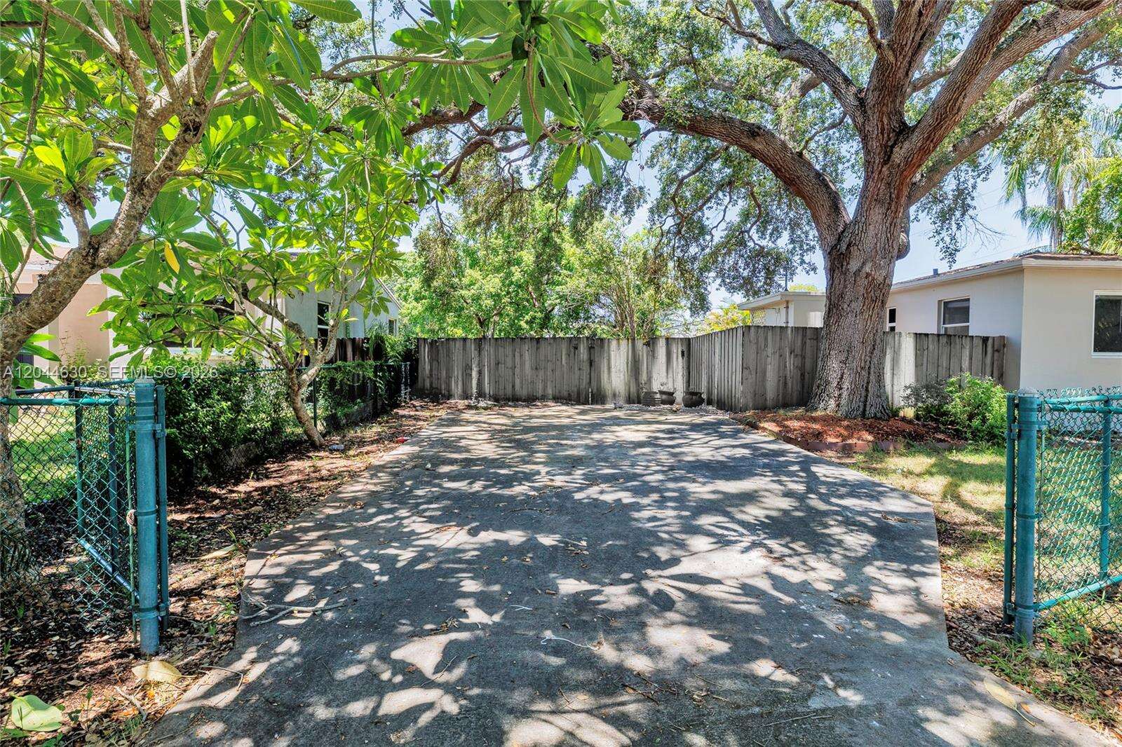 842 28th Ave, Hollywood, FL 33020 - For Sale photo 26