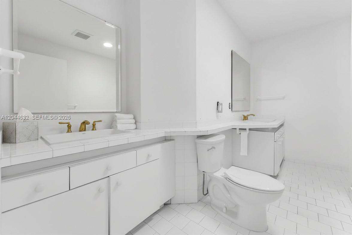 7500 Treasure Dr, North Bay Village, FL 33141 - For Sale photo 20