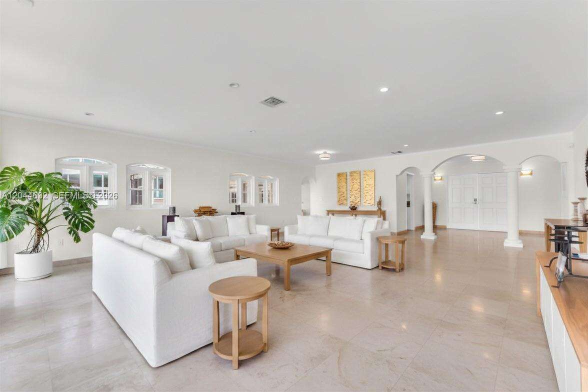 7500 Treasure Dr, North Bay Village, FL 33141 - For Sale photo 7