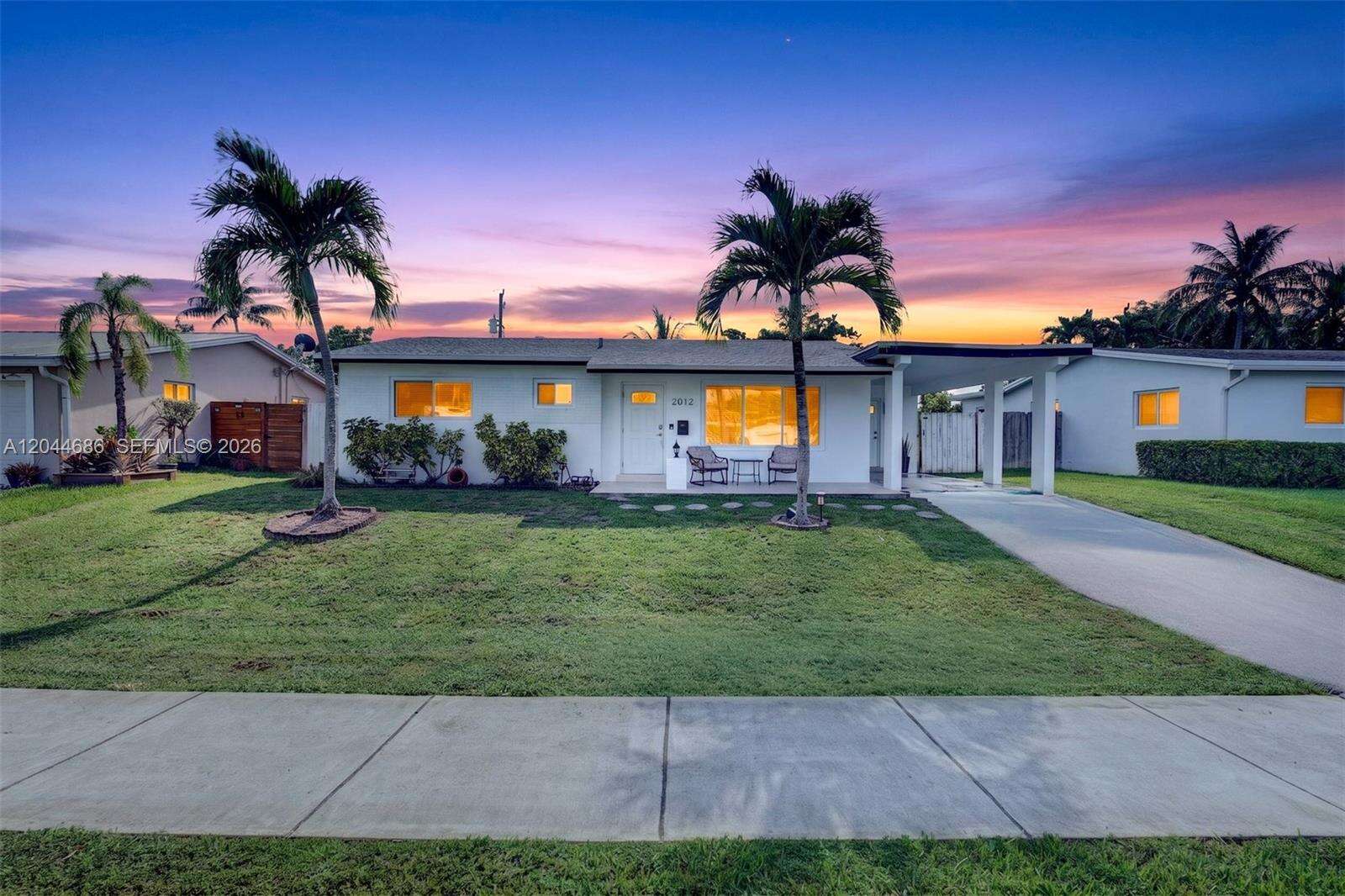 2012 31st Rd, Hollywood, FL 33021 - For Sale photo 1