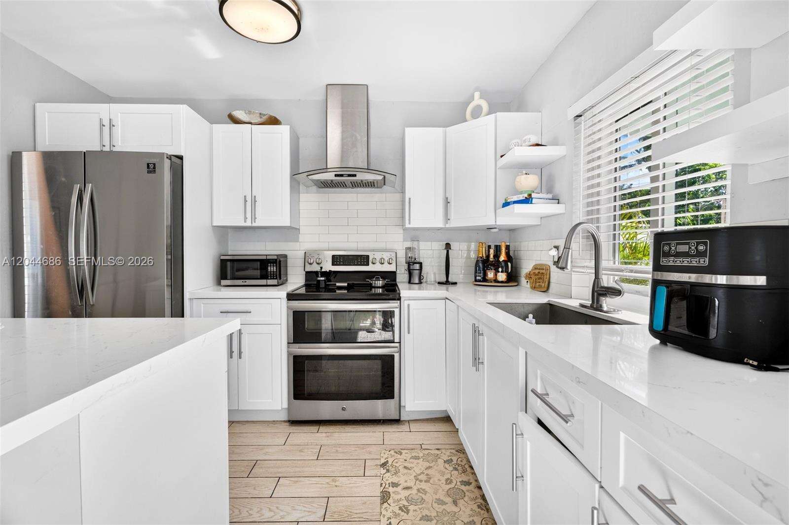 2012 31st Rd, Hollywood, FL 33021 - For Sale photo 11