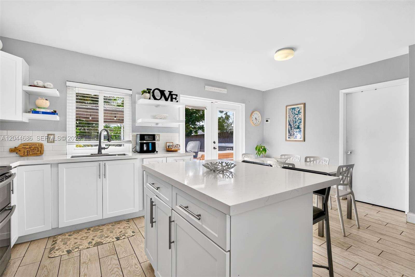 2012 31st Rd, Hollywood, FL 33021 - For Sale photo 7