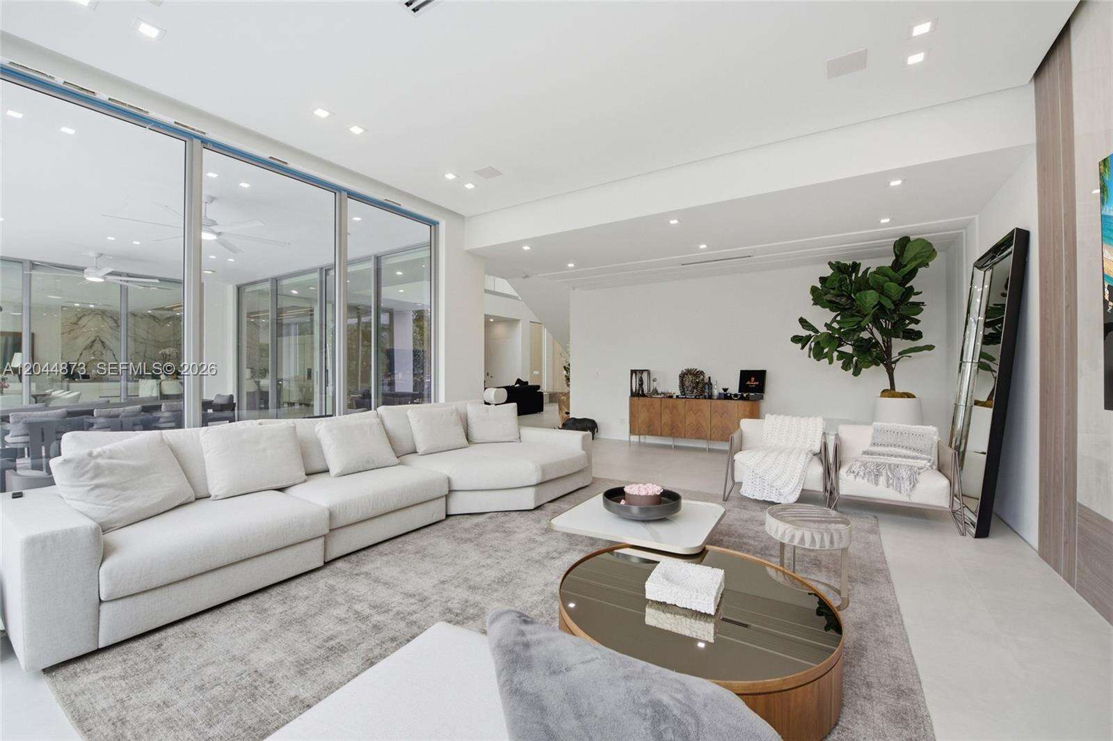 91 Fiesta Way, Fort Lauderdale, FL 33301 - For Sale photo 11