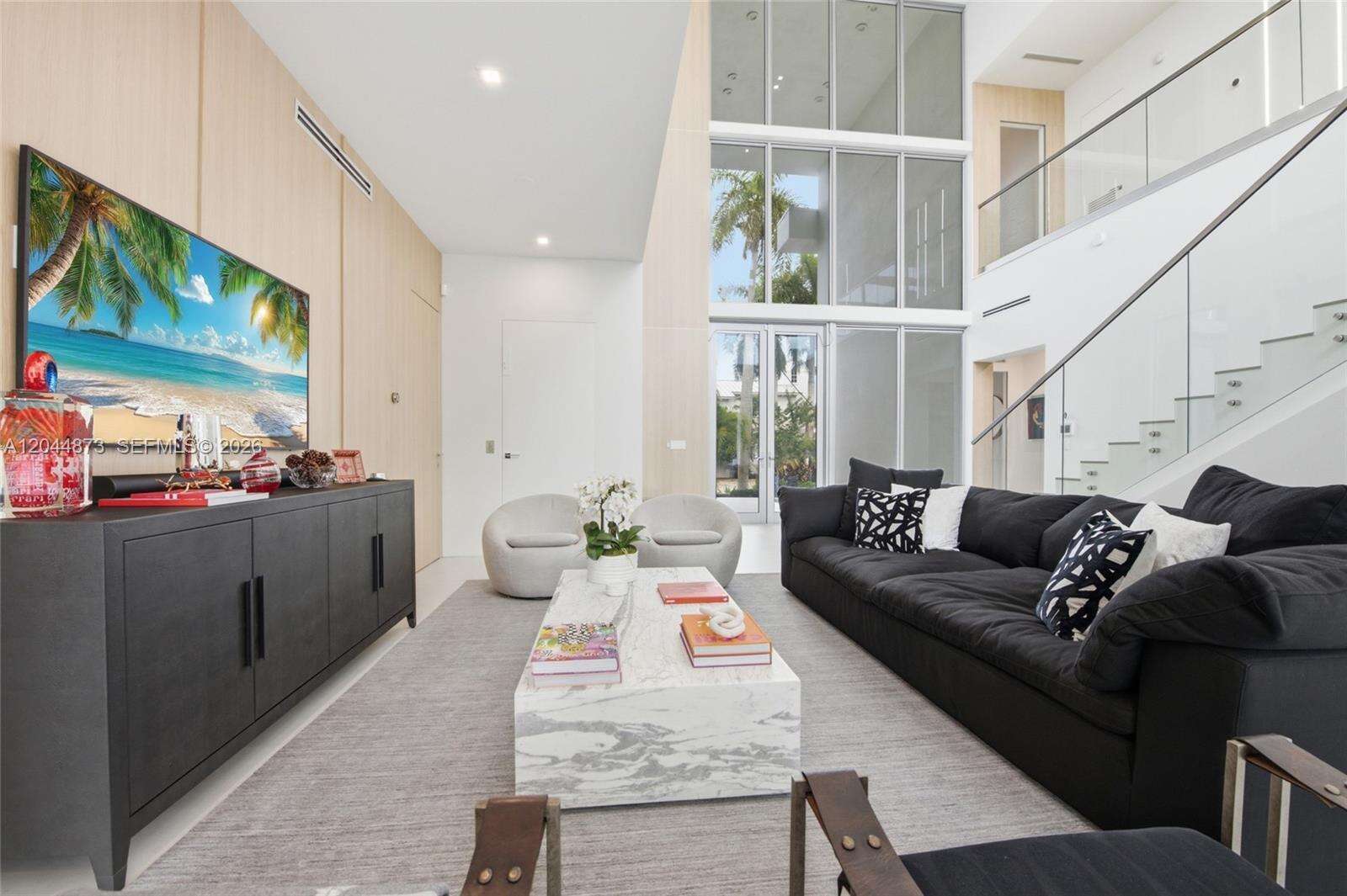 91 Fiesta Way, Fort Lauderdale, FL 33301 - For Sale photo 5