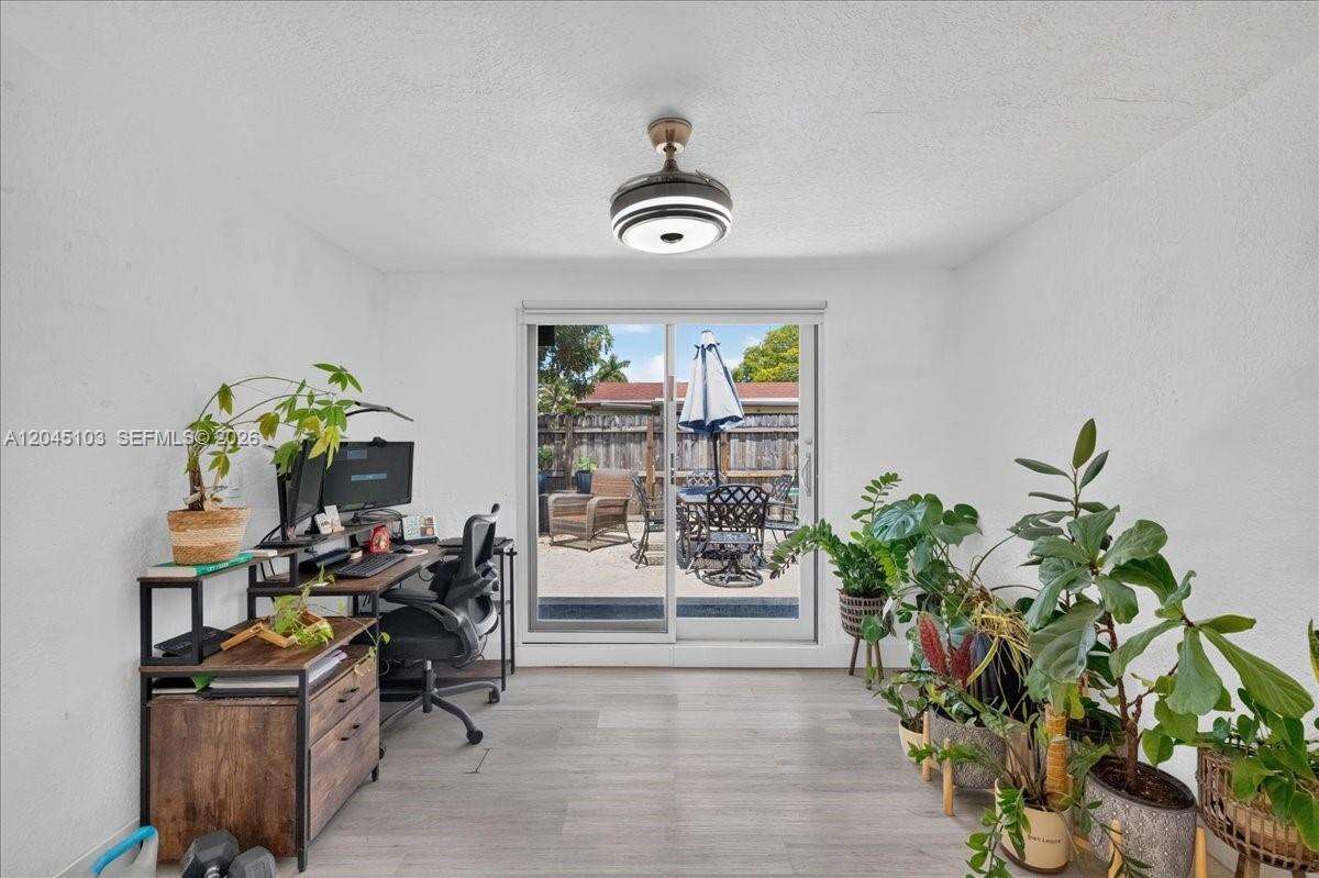 1131 75th Ave, Hollywood, FL 33024 - For Sale photo 11
