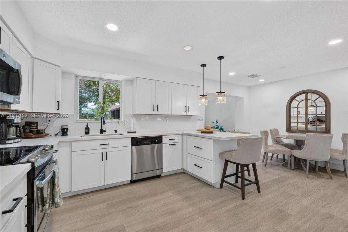 1131 75th Ave, Hollywood, FL 33024 - For Sale photo 8
