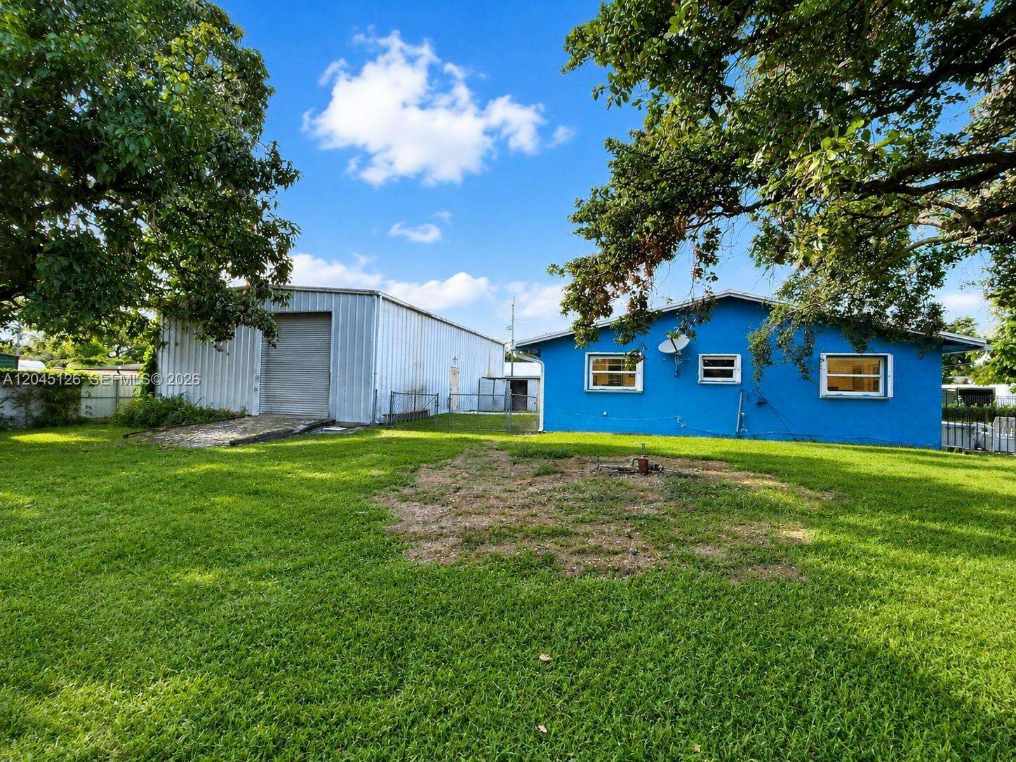 6145 Hayes St, Hollywood, FL 33024 - For Sale photo 3