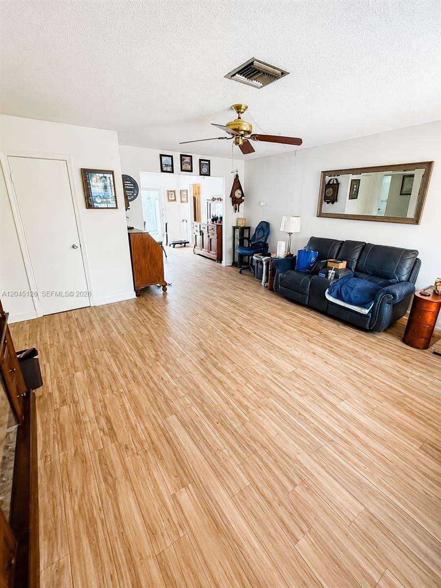 6145 Hayes St, Hollywood, FL 33024 - For Sale photo 9