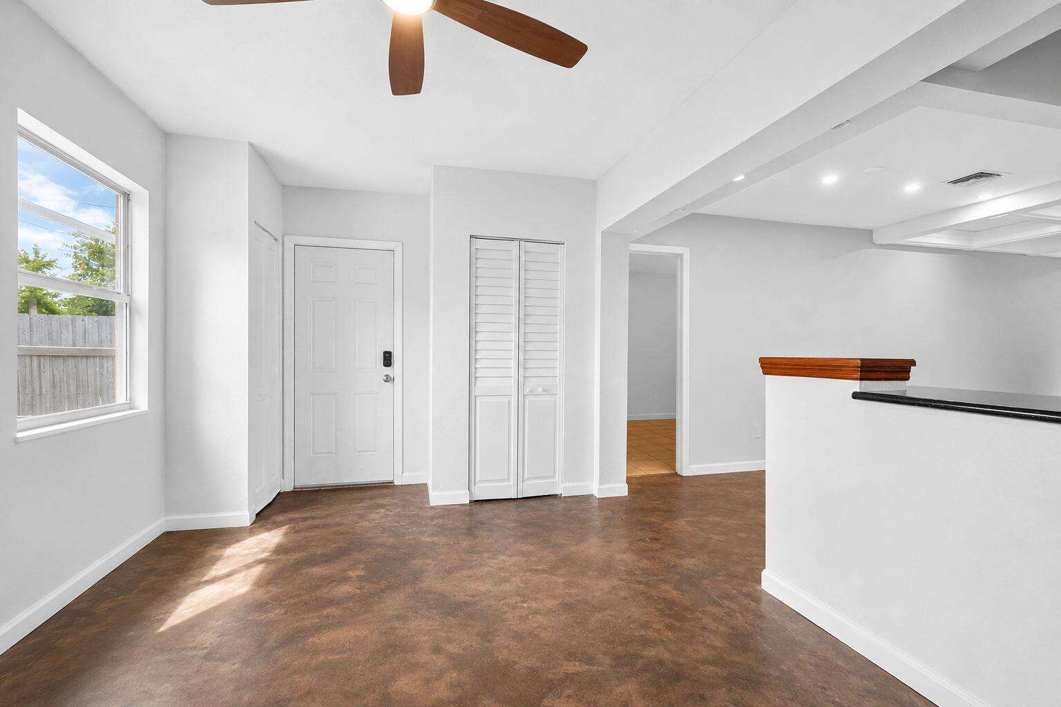 2220 47th, Hollywood, FL 33021 - For Sale photo 12