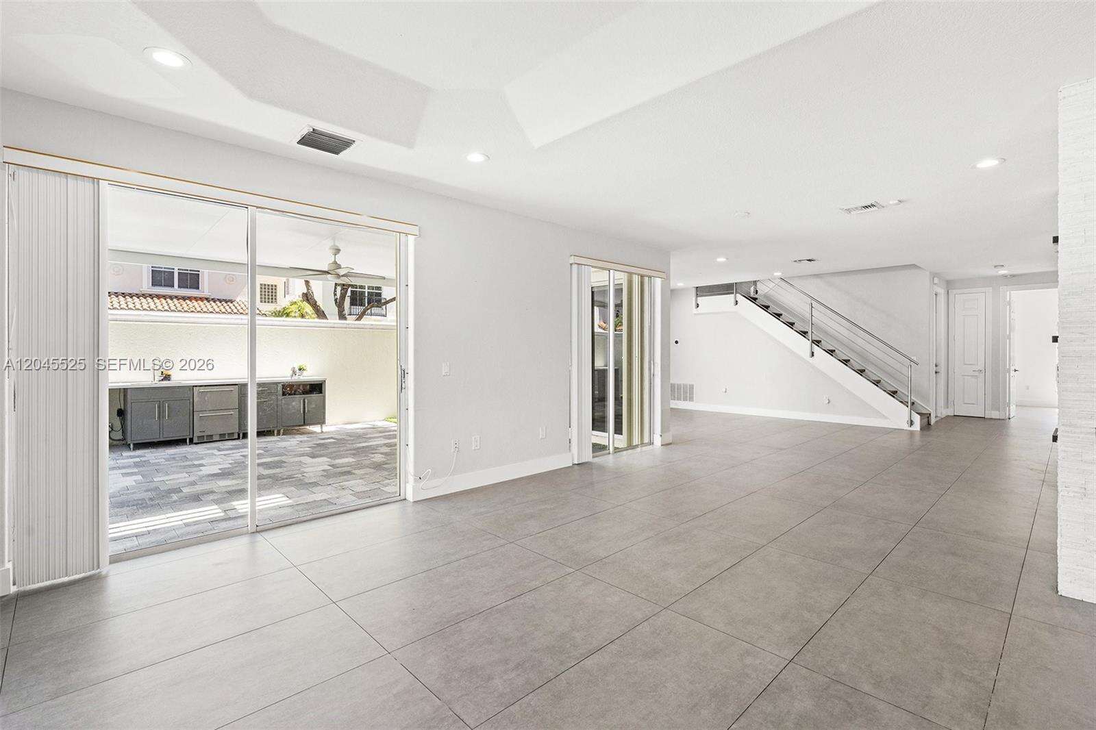 1549 Shoreline Way, Hollywood, FL 33019 - For Sale photo 2