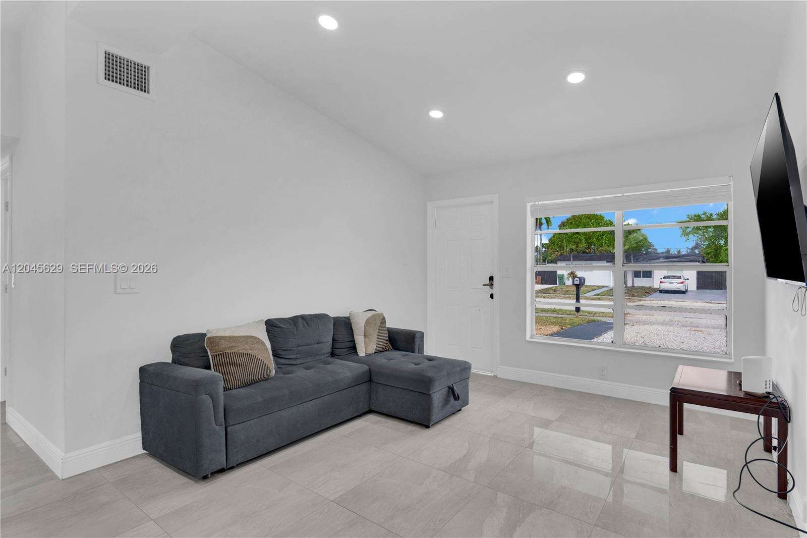 1016 22nd Ter, Fort Lauderdale, FL 33312 - For Sale photo 4