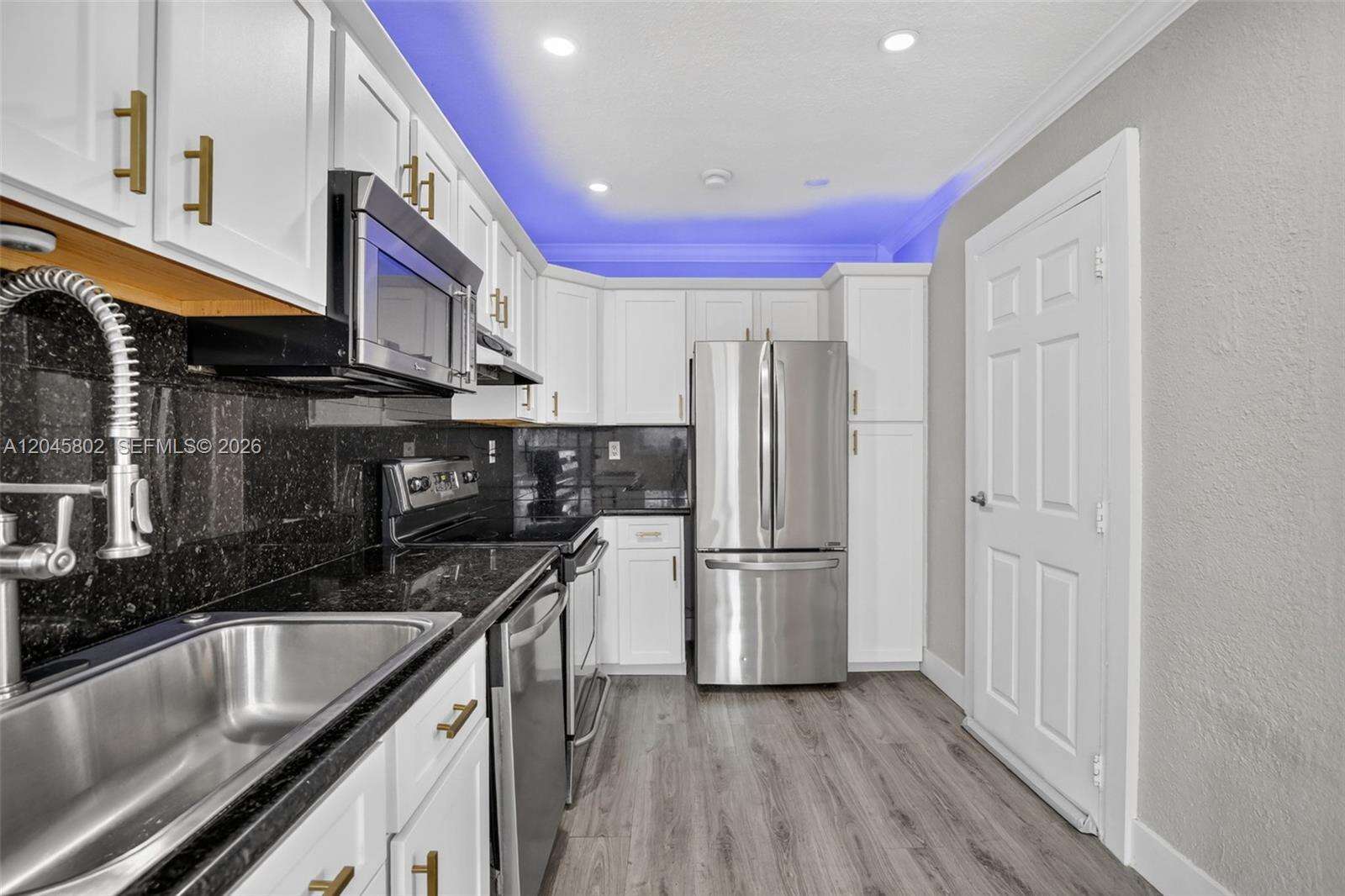 1300 70th Ter, Hollywood, FL 33024 - For Sale photo 9