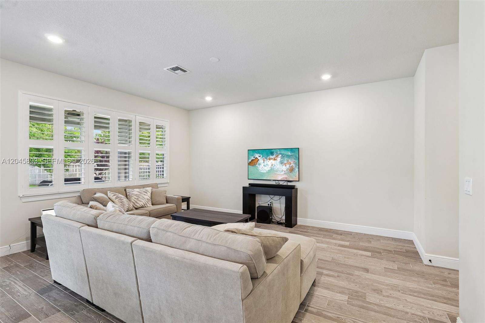 1636 Trailhead Ter, Hollywood, FL 33021 - For Sale photo 15