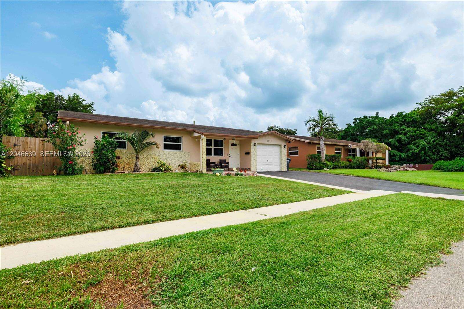 6870 Pershing St, Hollywood, FL 33024 - For Sale photo 6