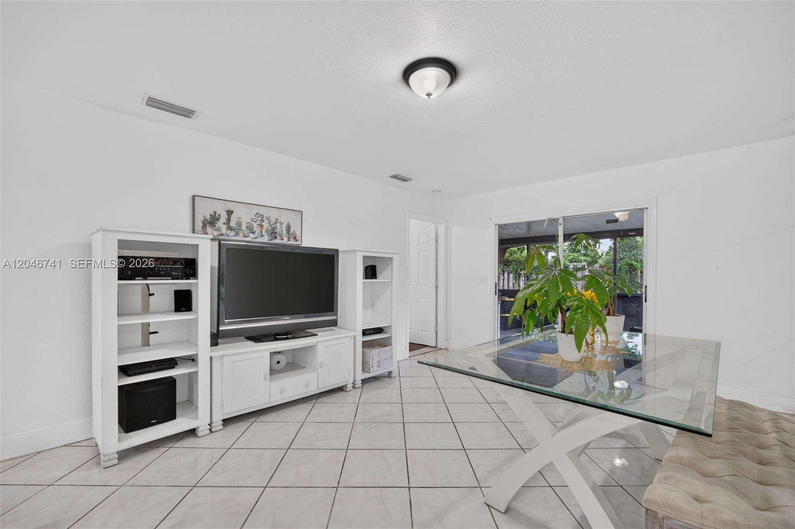 738 7th Ter, Florida City, FL 33034 - For Sale photo 5