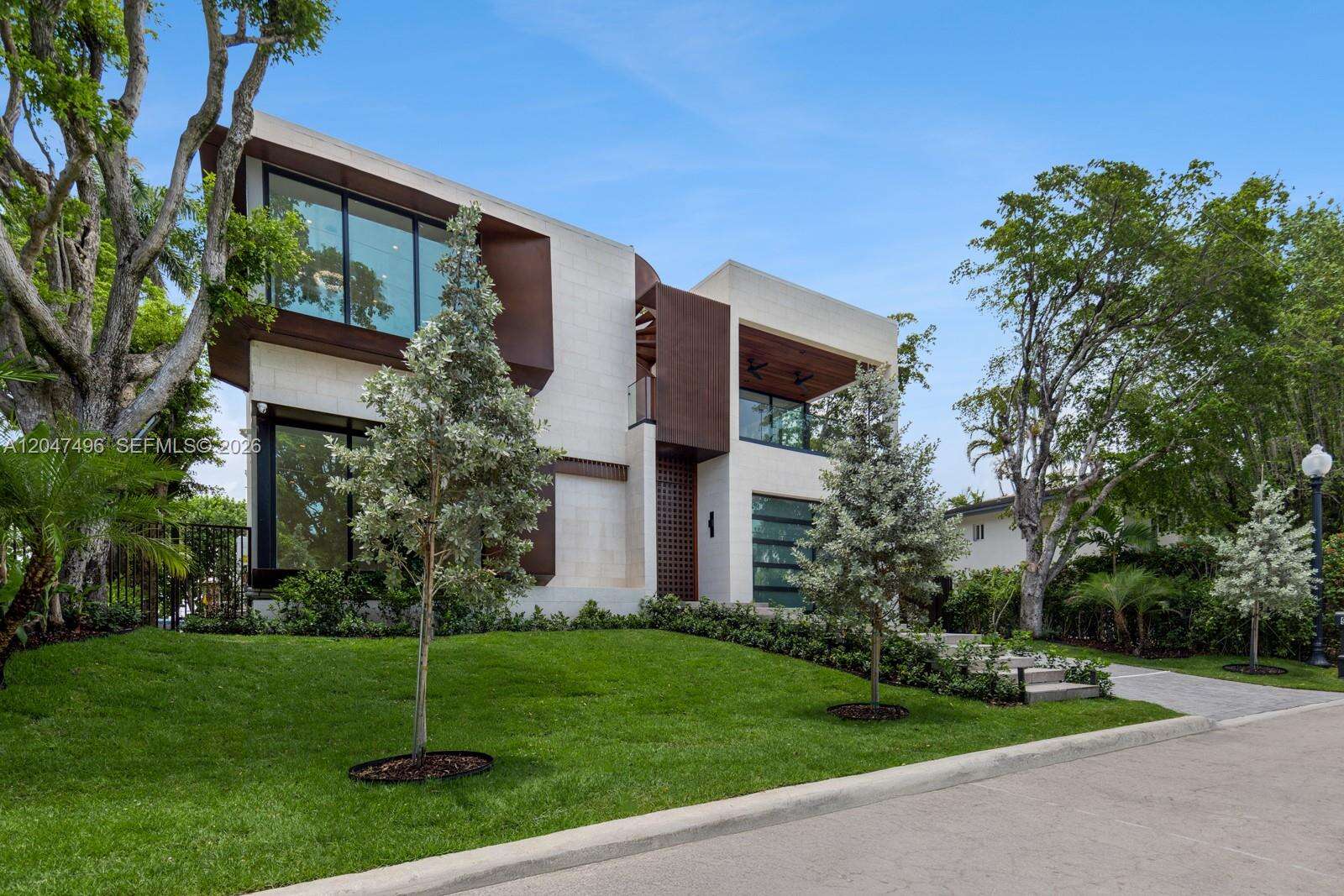 9720 Broadview Dr, Bay Harbor Islands, FL 33154 - For Sale photo 14