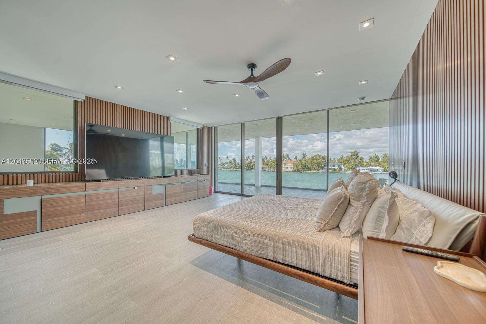 7520 Treasure Dr, North Bay Village, FL 33141 - For Sale photo 16