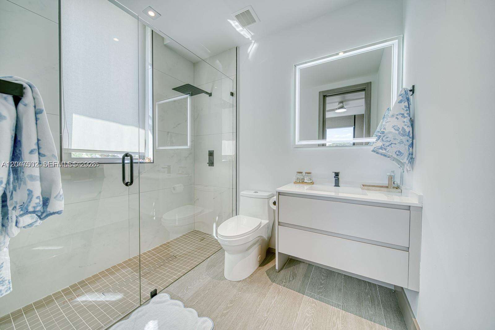 7520 Treasure Dr, North Bay Village, FL 33141 - For Sale photo 22