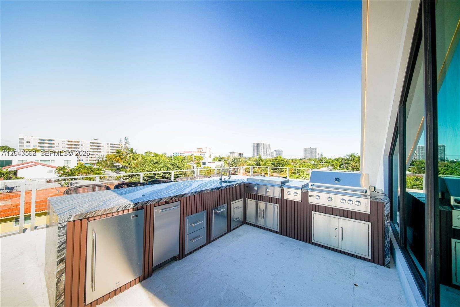 7520 Treasure Dr, North Bay Village, FL 33141 - For Sale photo 38