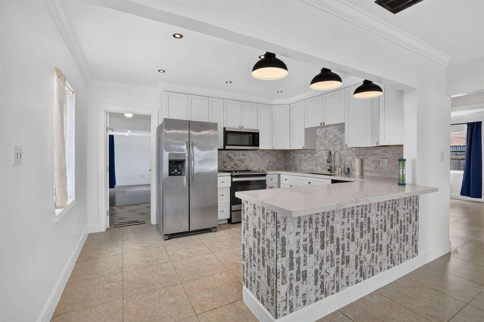 2427 Harding, Hollywood, FL 33020 - For Sale photo 13