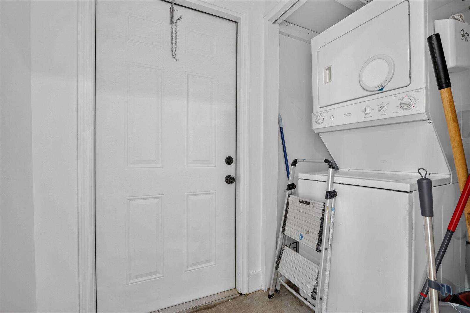 2427 Harding, Hollywood, FL 33020 - For Sale photo 23