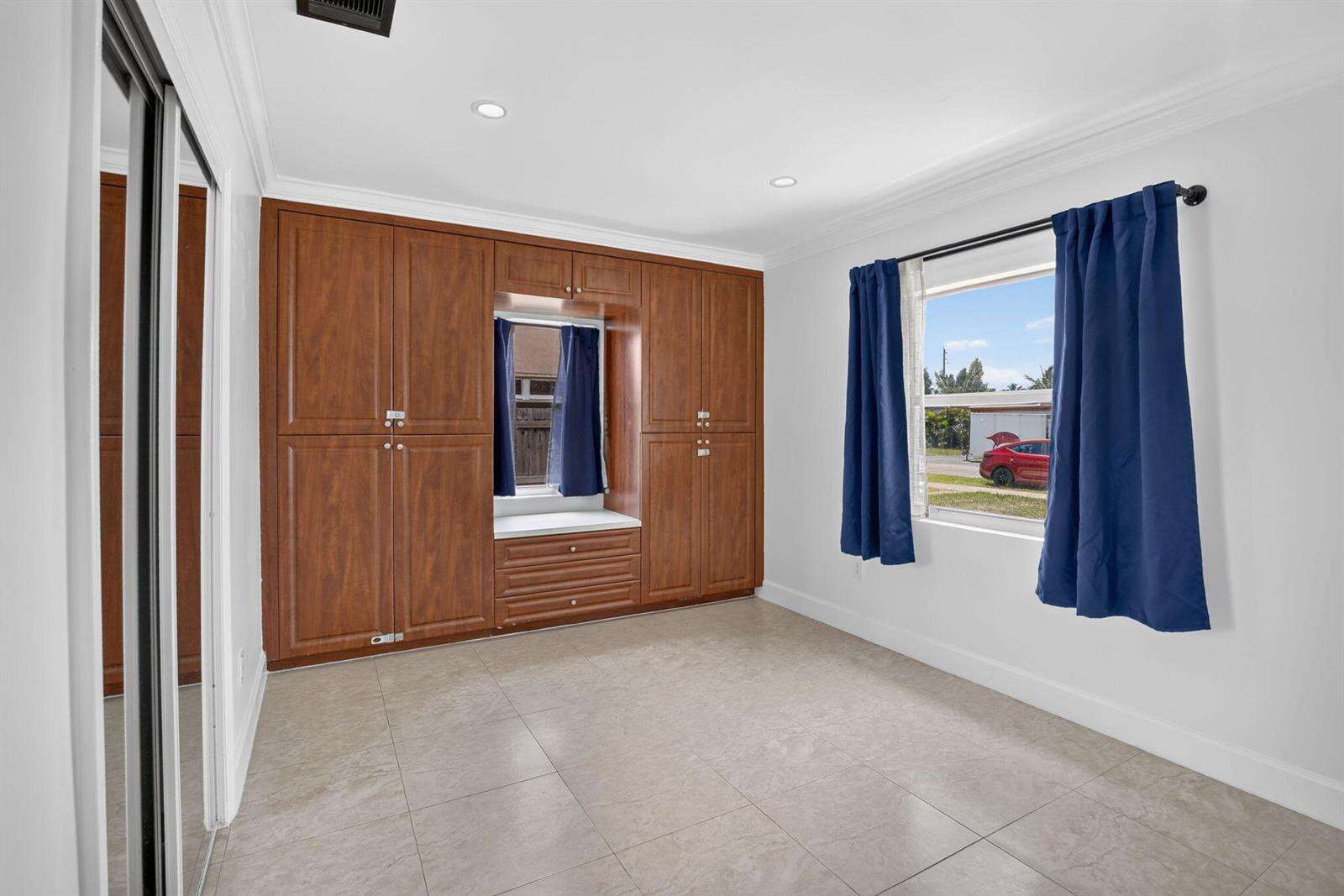 2427 Harding, Hollywood, FL 33020 - For Sale photo 27