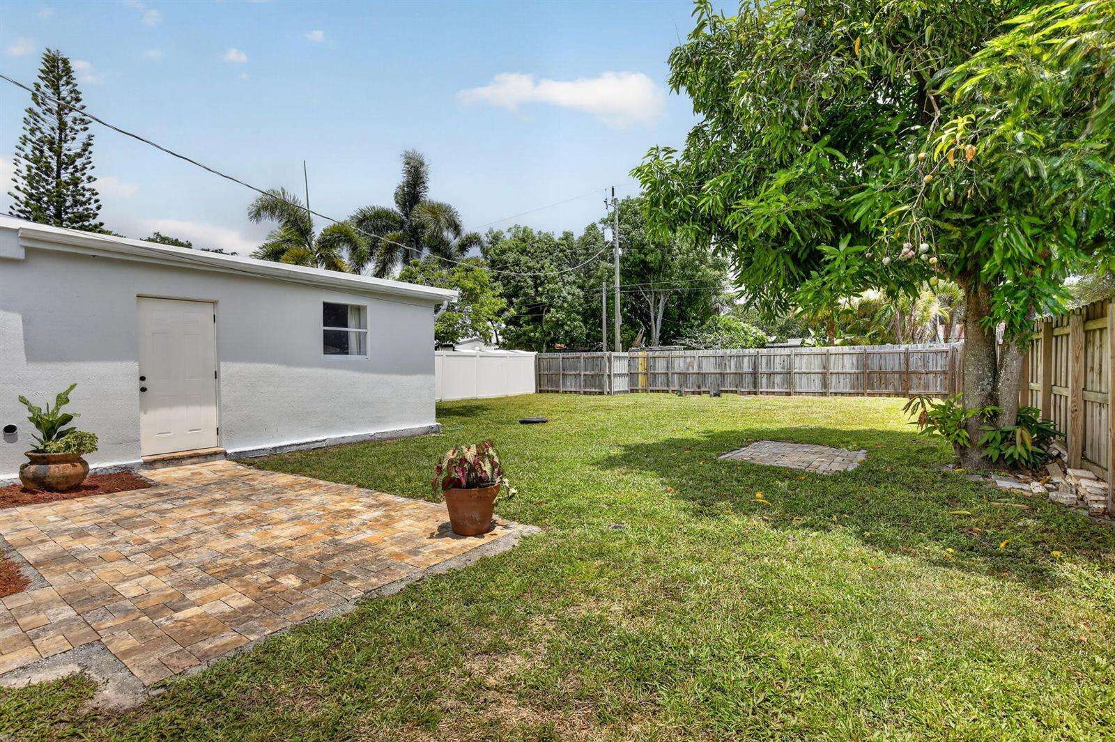 2427 Harding, Hollywood, FL 33020 - For Sale photo 30