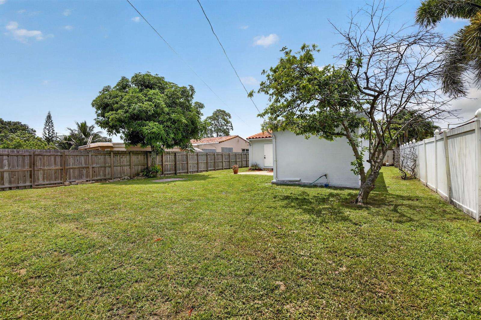 2427 Harding, Hollywood, FL 33020 - For Sale photo 34