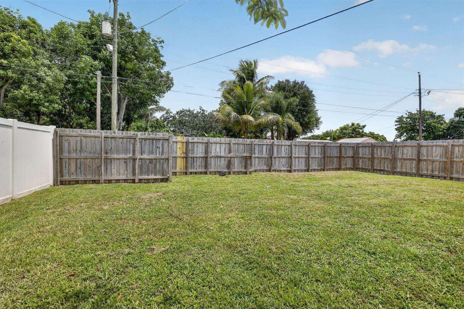 2427 Harding, Hollywood, FL 33020 - For Sale photo 37