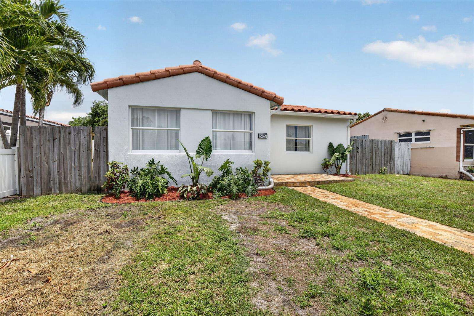 2427 Harding, Hollywood, FL 33020 - For Sale photo 5
