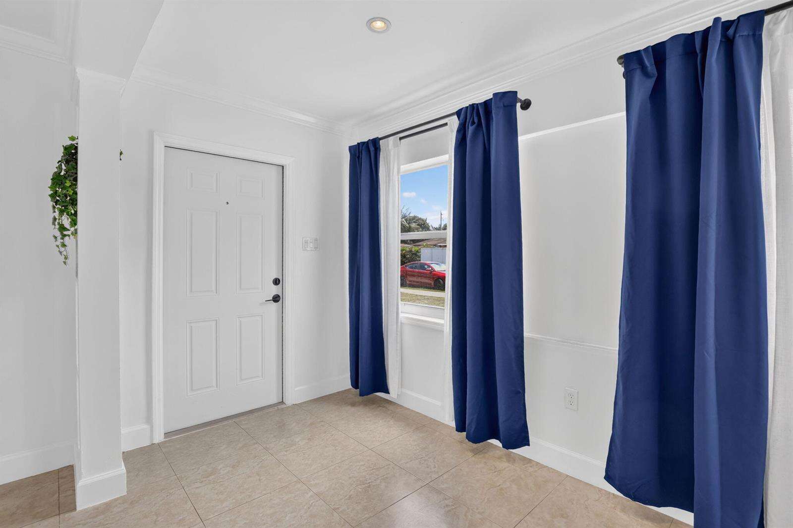 2427 Harding, Hollywood, FL 33020 - For Sale photo 9