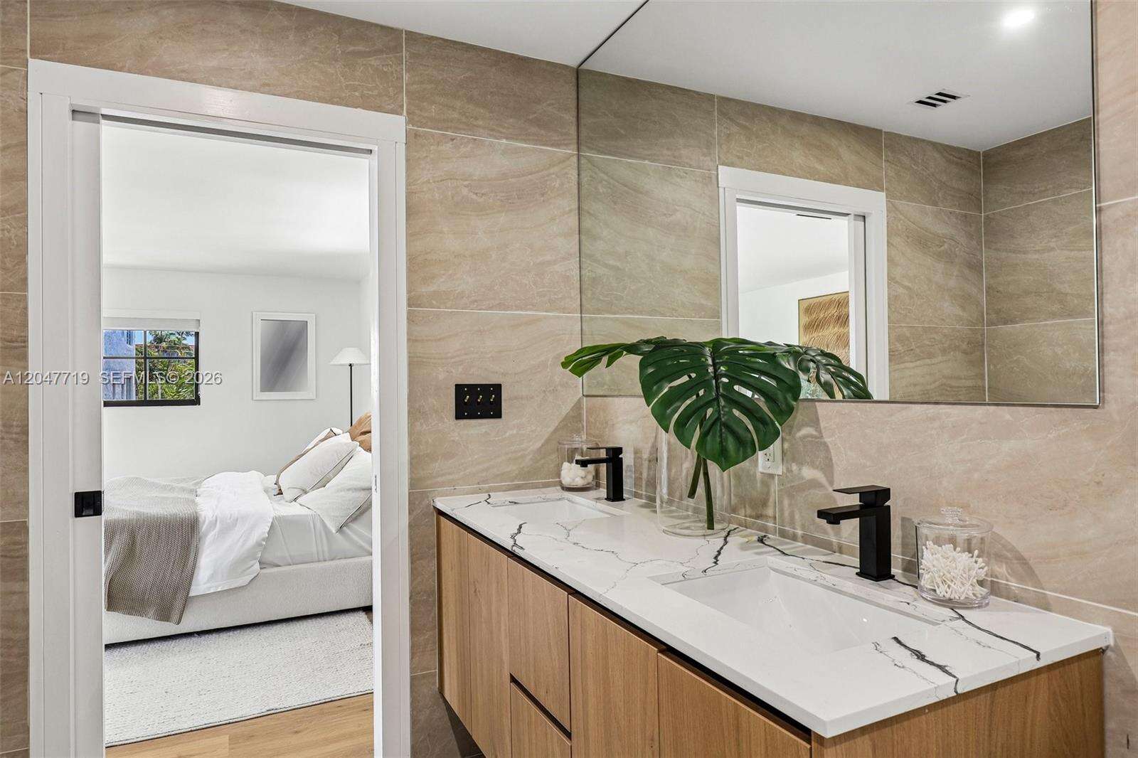 7811 Carlyle Ave, Miami Beach, FL 33141 - For Sale photo 20