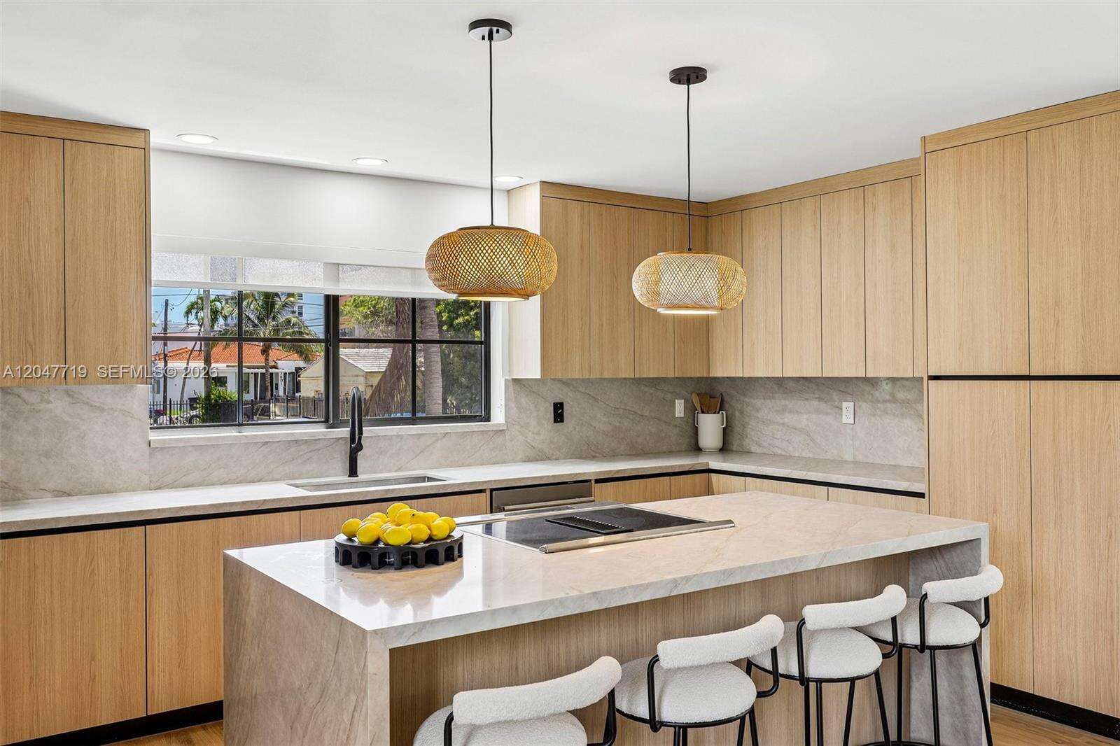 7811 Carlyle Ave, Miami Beach, FL 33141 - For Sale photo 5