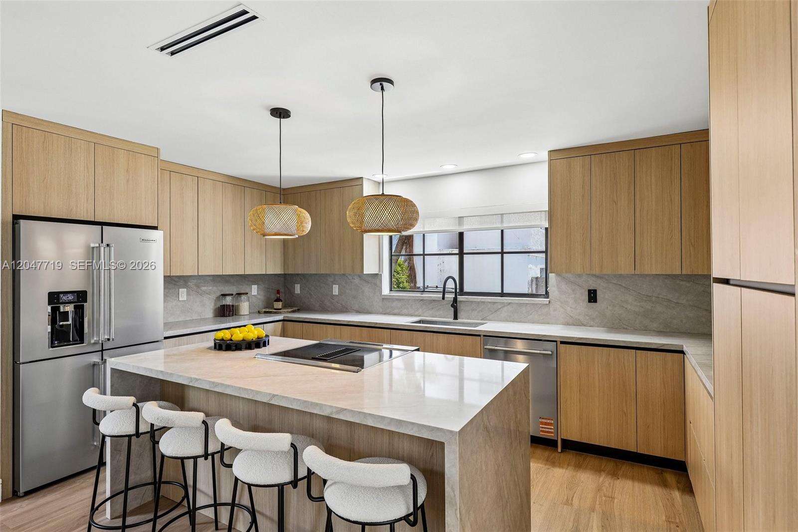 7811 Carlyle Ave, Miami Beach, FL 33141 - For Sale photo 6