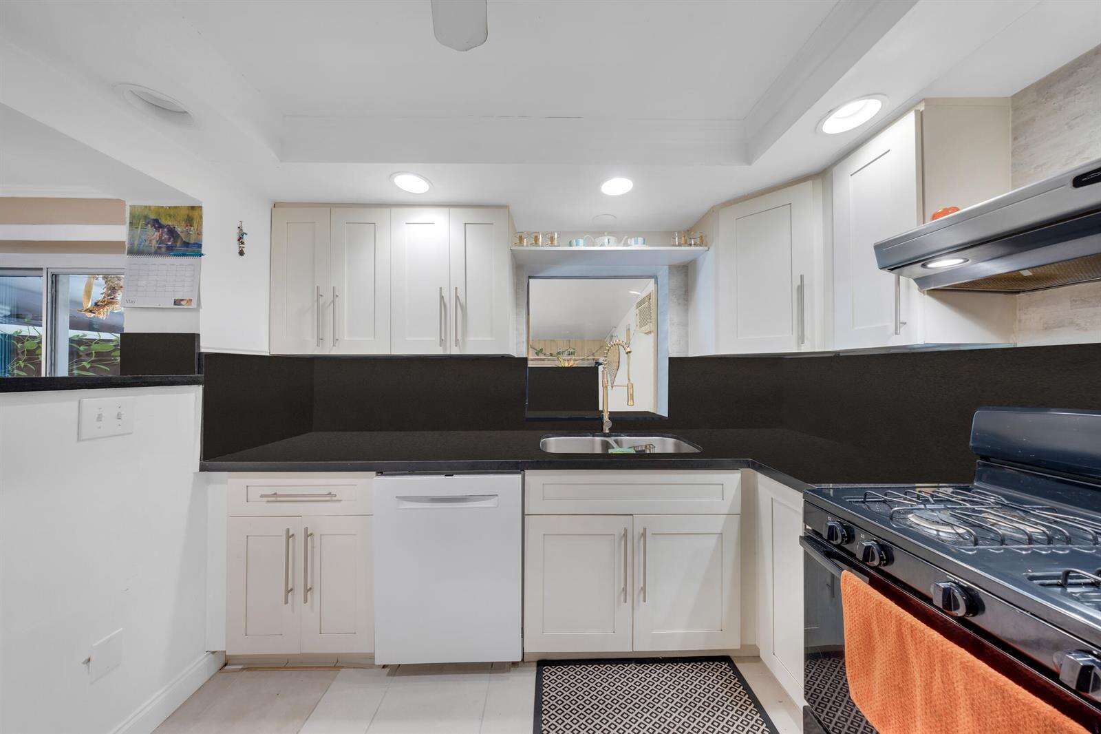 2326 Harding, Hollywood, FL 33020 - For Sale photo 16