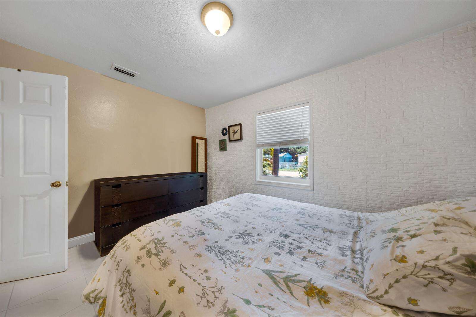 2326 Harding, Hollywood, FL 33020 - For Sale photo 19
