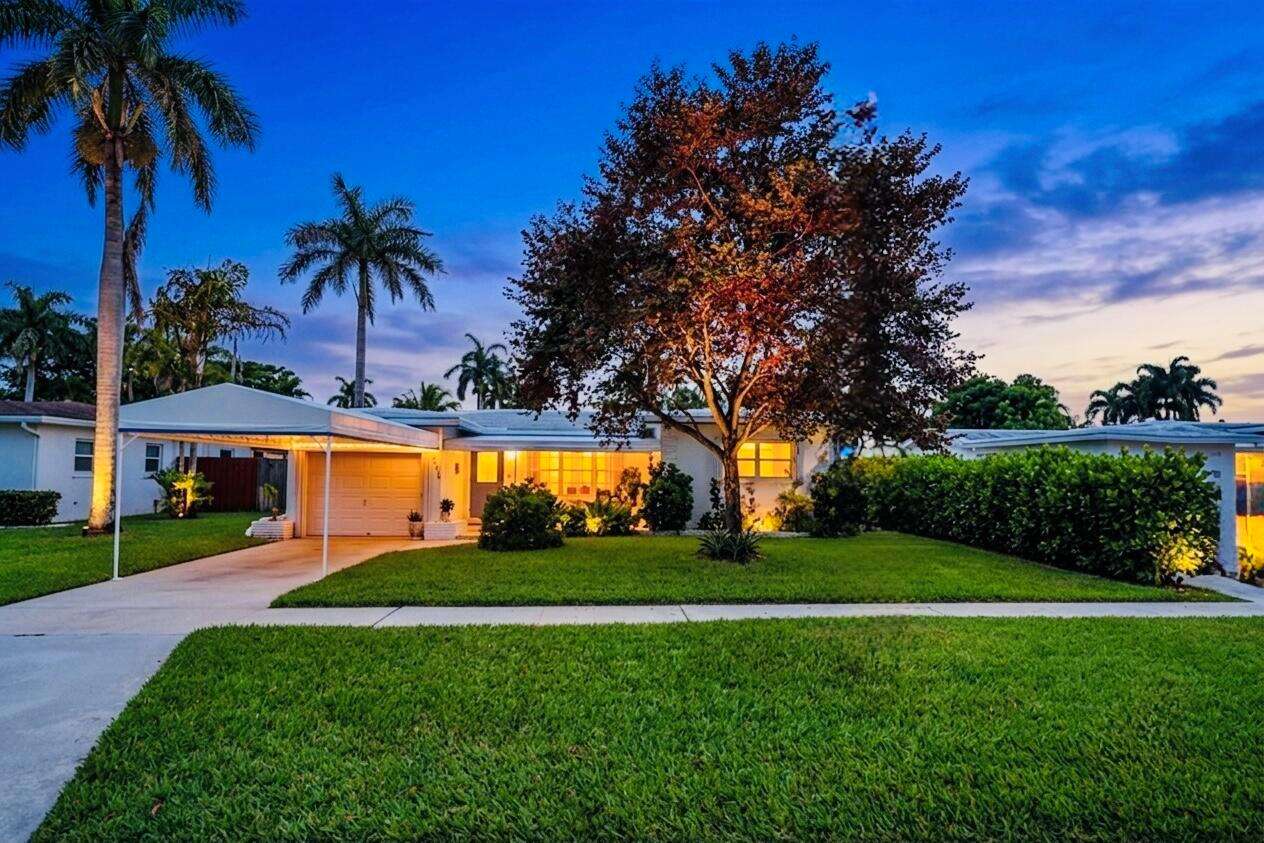 707 32nd, Hollywood, FL 33021 - Pending Sale photo 2
