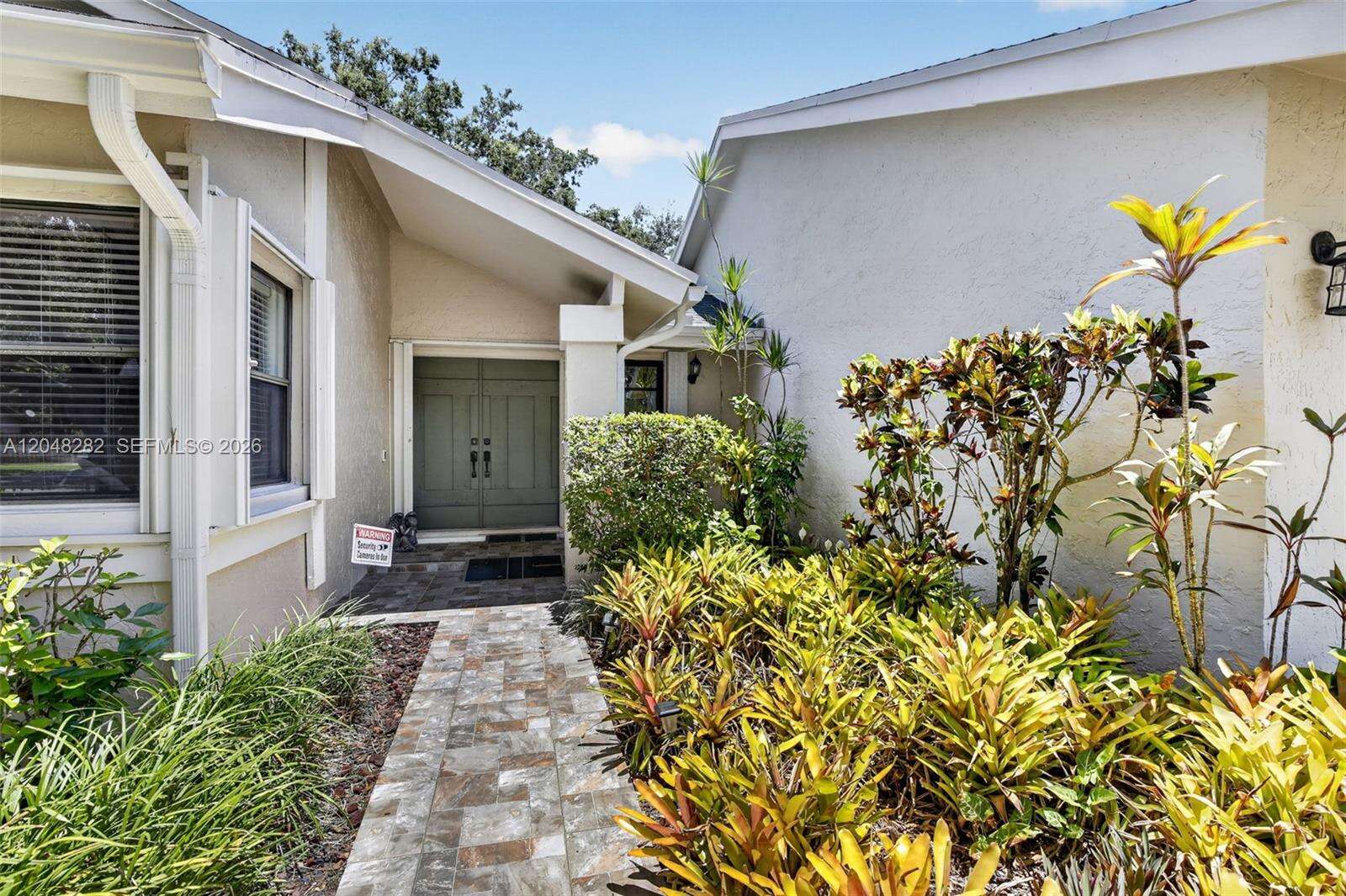 12104 Landing Way, Cooper City, FL 33026 - For Sale photo 2
