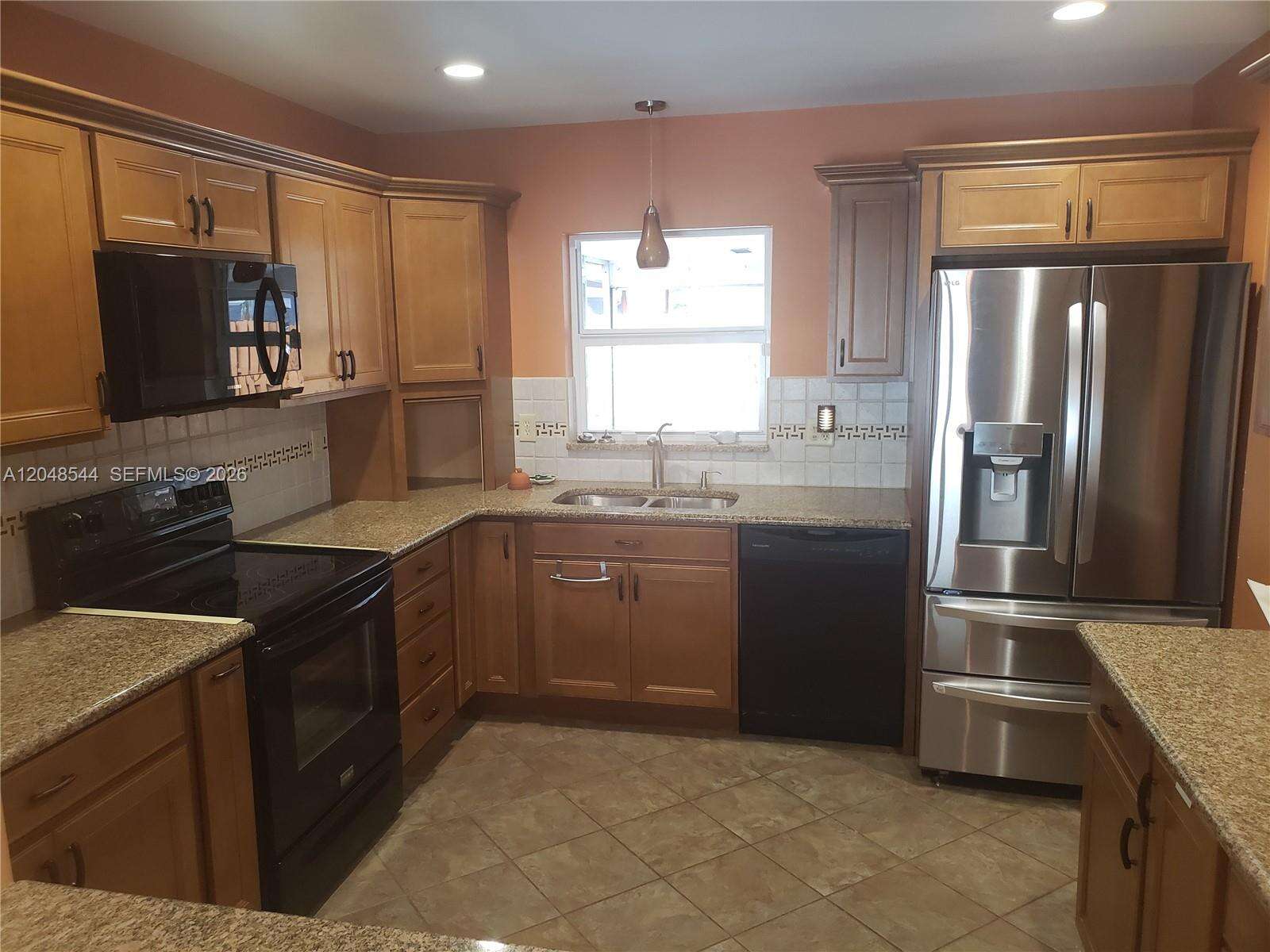 510 70th Ave, Pembroke Pines, FL 33023 - For Sale photo 32