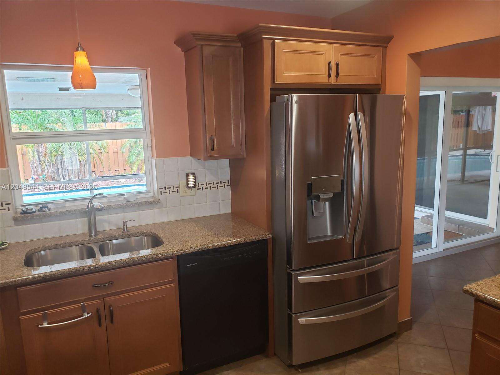 510 70th Ave, Pembroke Pines, FL 33023 - For Sale photo 38